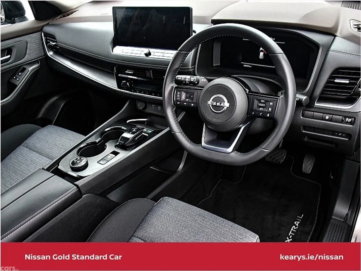 Nissan X-Trail SUV, Petrol Hybrid, 2024, Gold