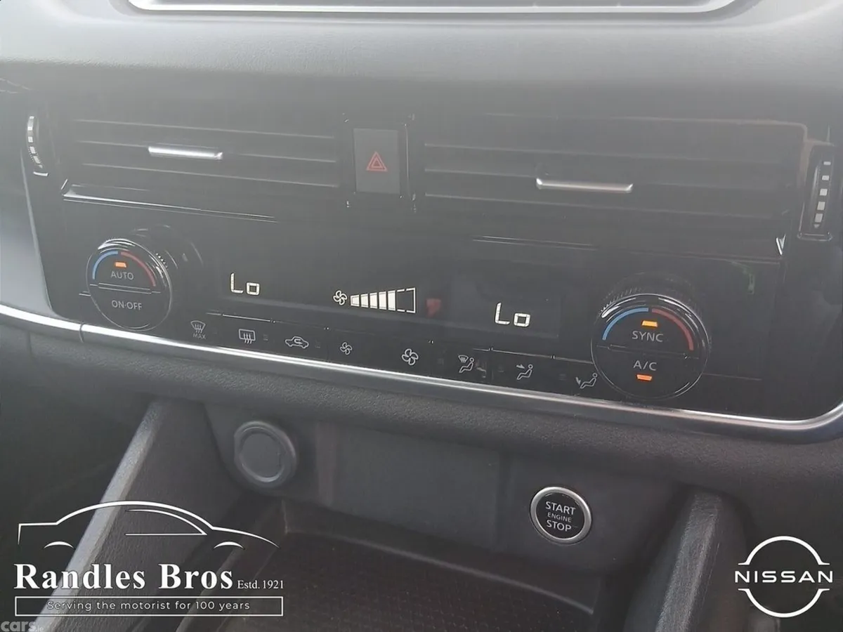 Nissan Qashqai MPV, Petrol, 2023, Blue