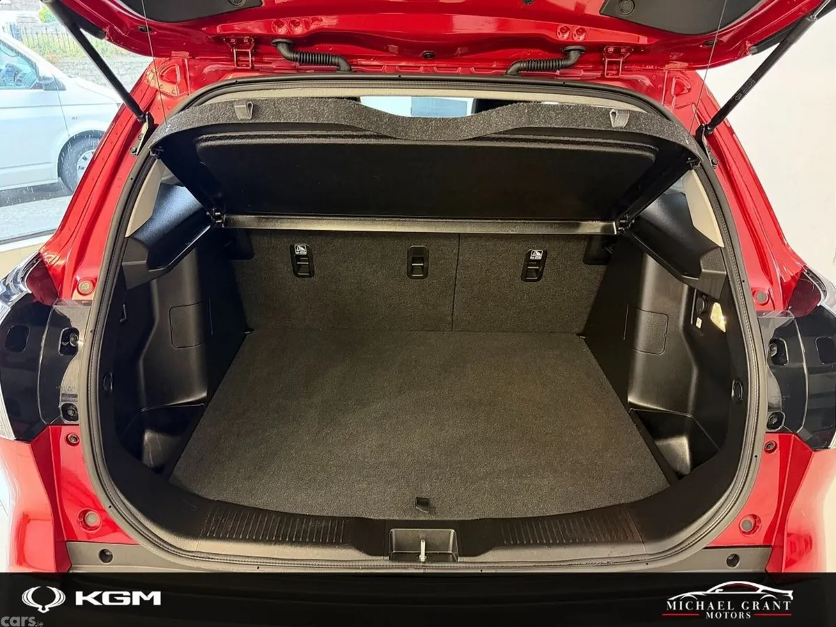 Suzuki SX4 S-Cross SUV, Petrol Hybrid, 2023, Red