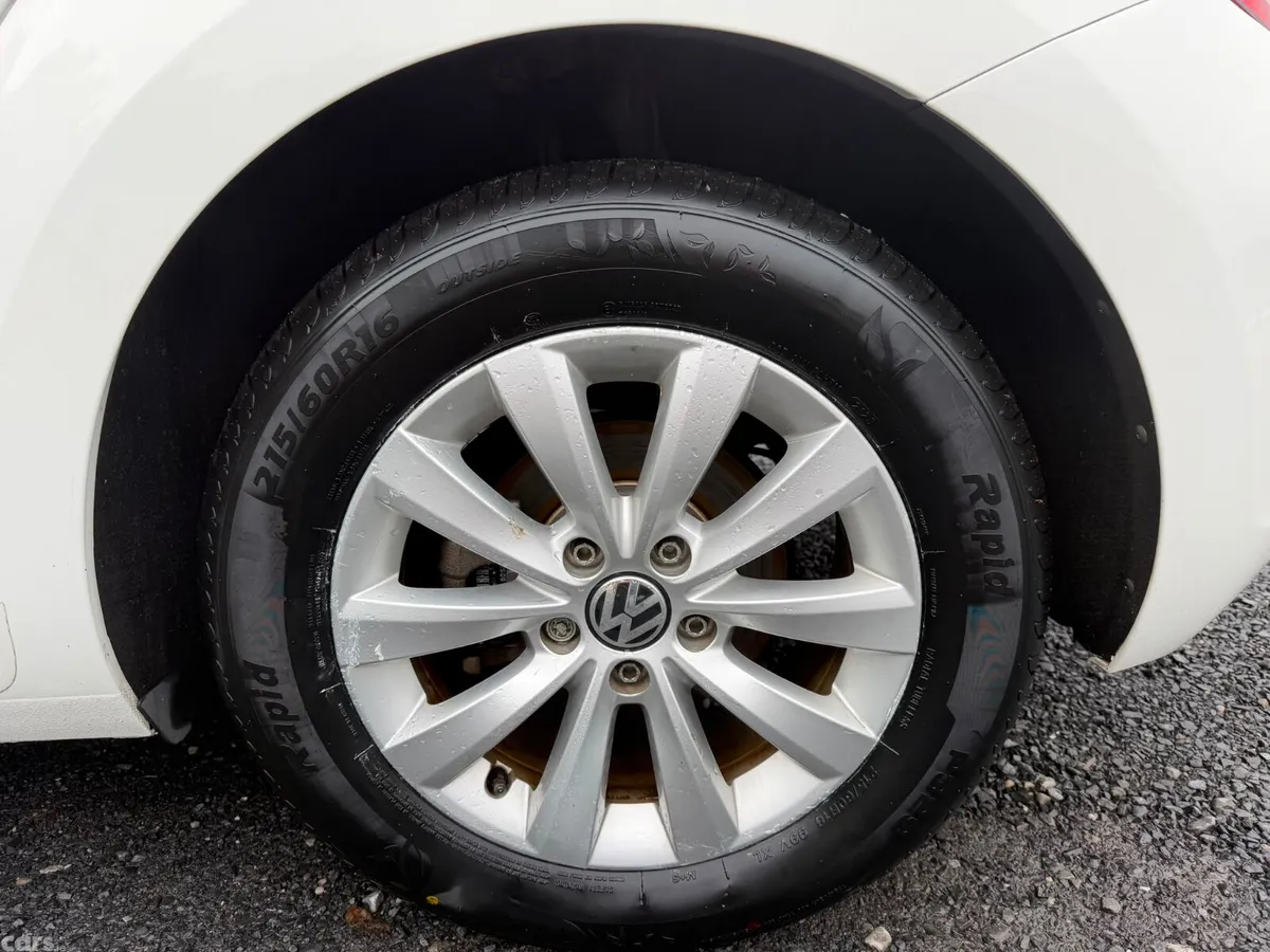 Volkswagen Beetle Coupe, Petrol, 2012, White