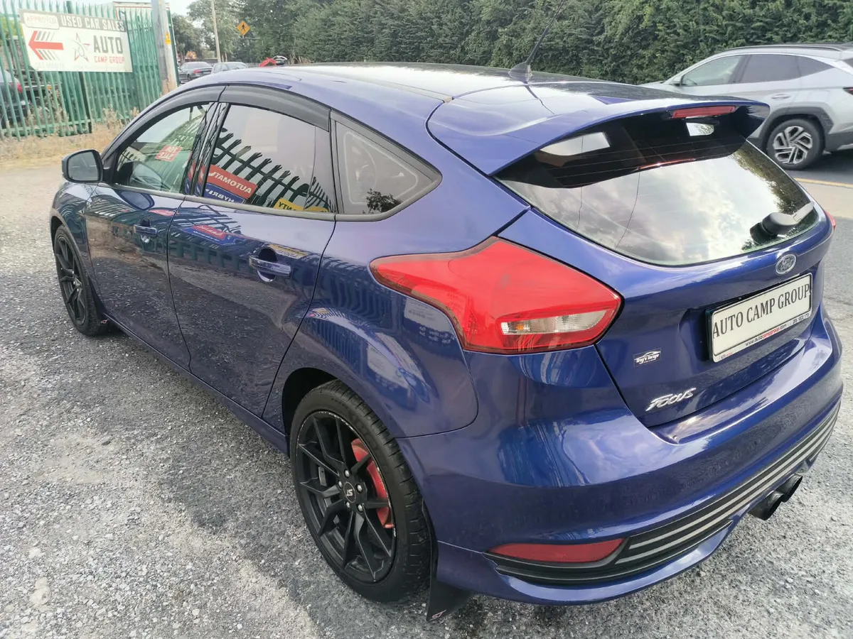 Ford Focus Hatchback, Diesel, 2015, Blue