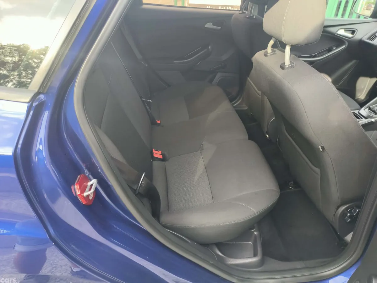 Ford Focus Hatchback, Diesel, 2015, Blue