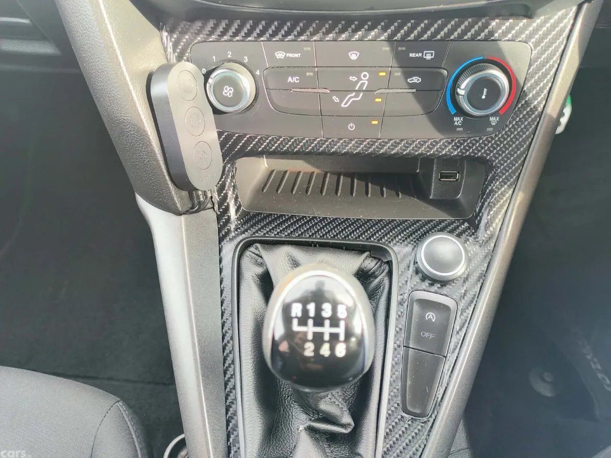 Ford Focus Hatchback, Diesel, 2015, Blue