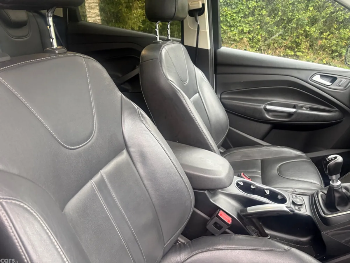 Ford Kuga MPV, Diesel, 2015, White