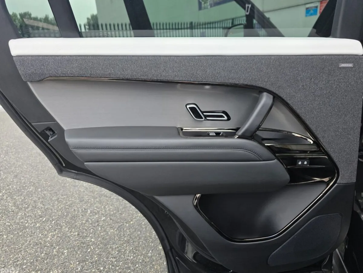Land Rover Range Rover Sport Estate, Petrol Plug-in Hybrid, 2022, Black