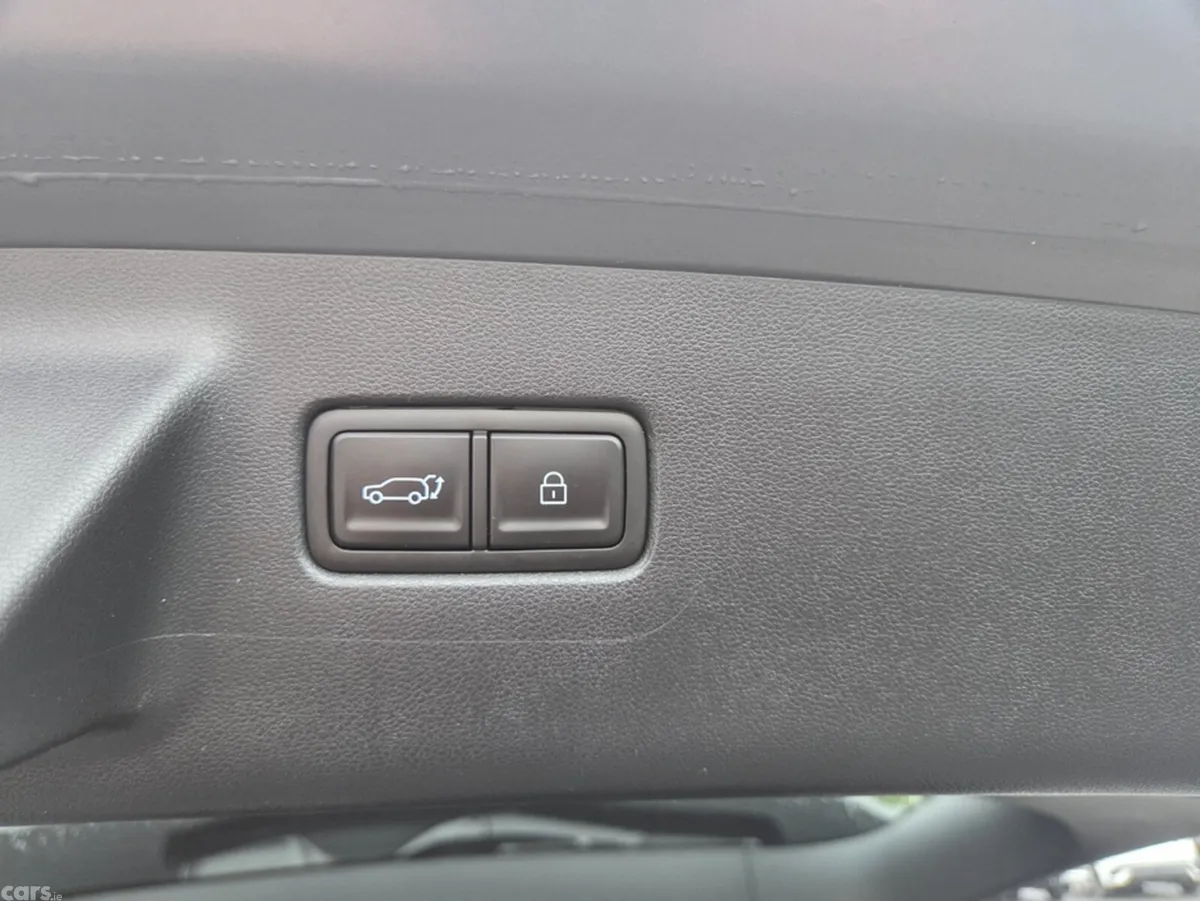 Hyundai Santa Fe Estate, Petrol Plug-in Hybrid, 2025, Grey