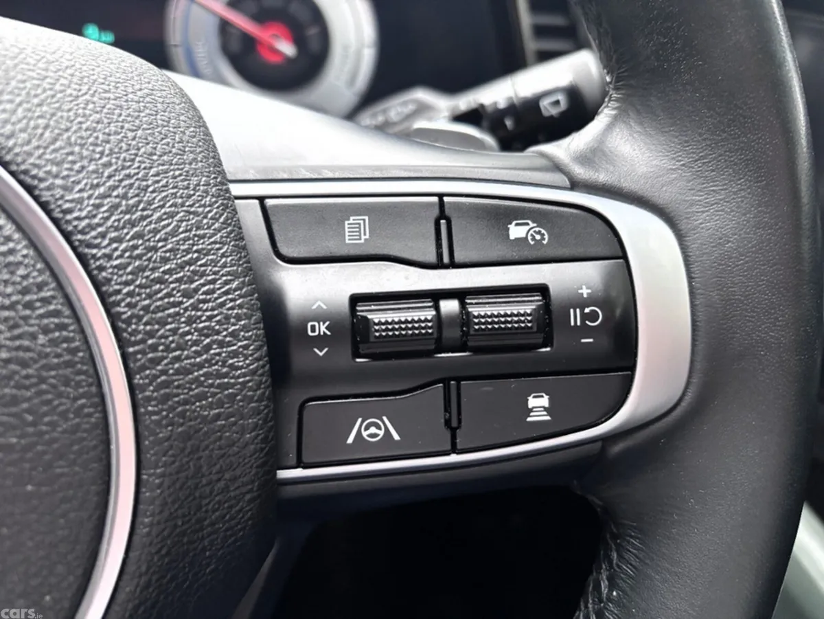 Kia Sportage MPV, Petrol Plug-in Hybrid, 2025, Black
