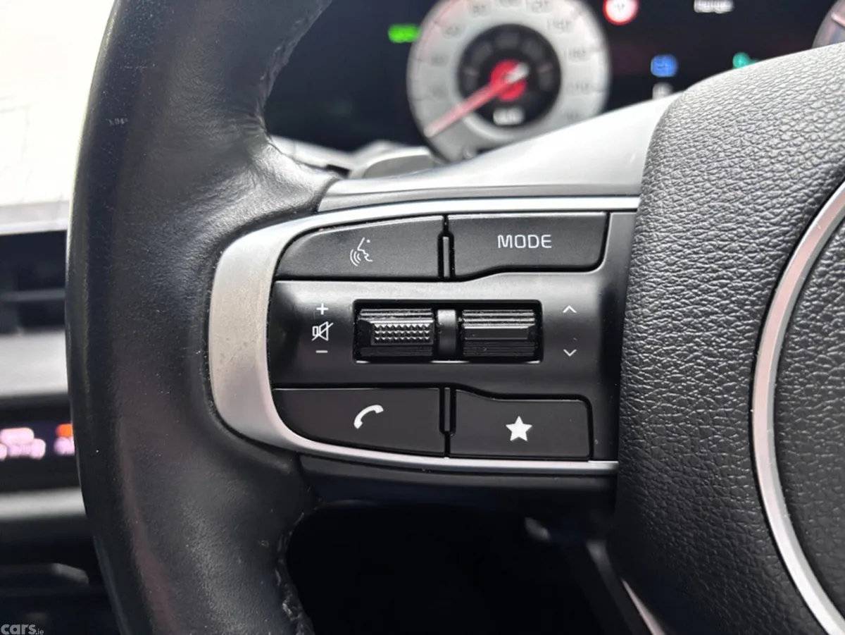 Kia Sportage MPV, Petrol Plug-in Hybrid, 2025, Black