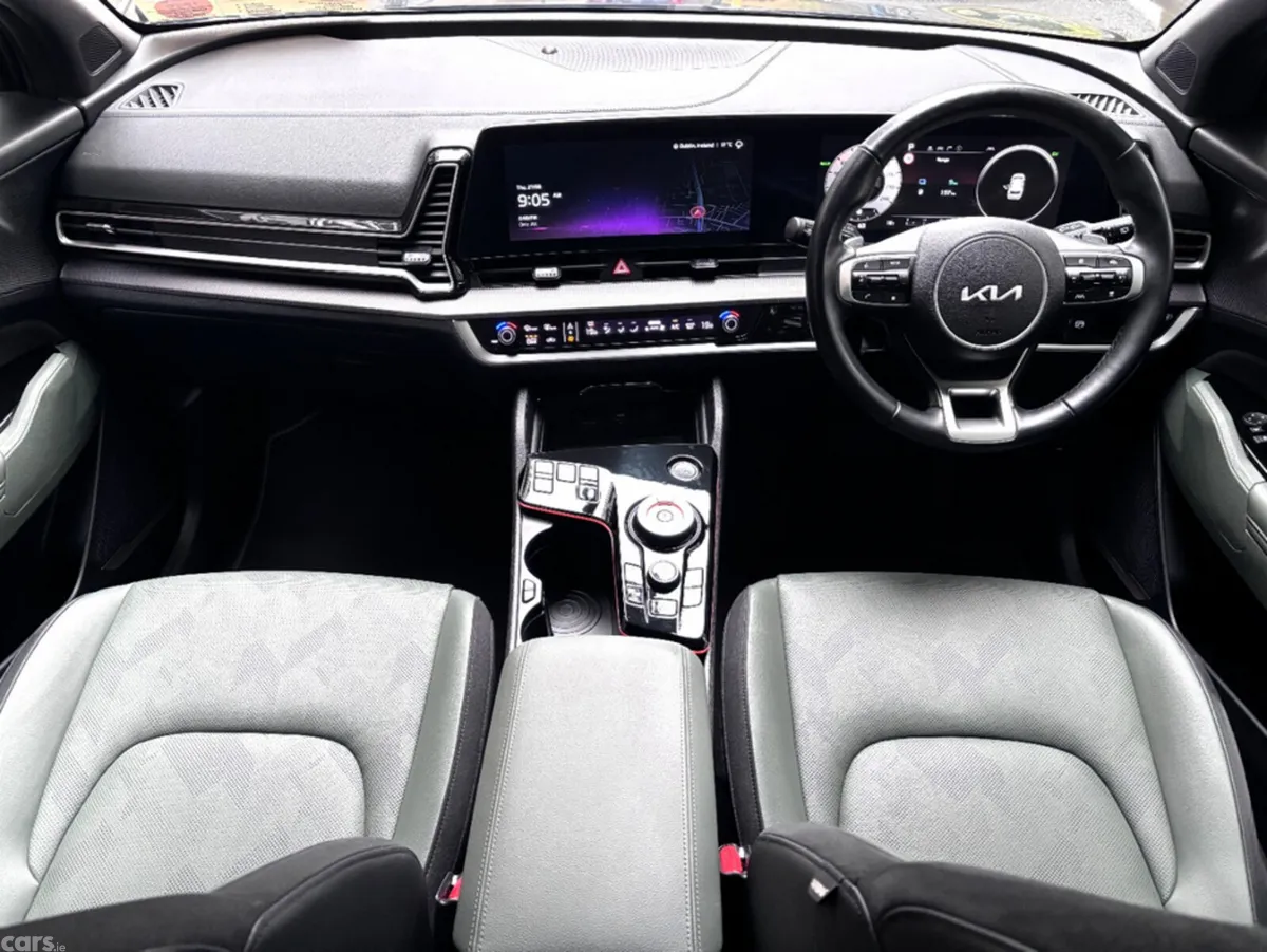 Kia Sportage MPV, Petrol Plug-in Hybrid, 2025, Black