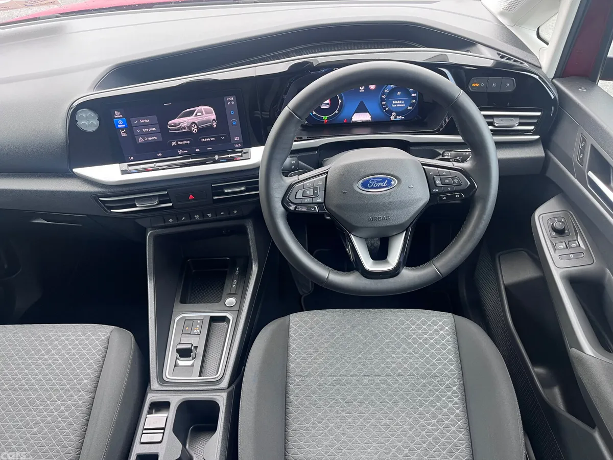 Ford Tourneo Connect MPV, Diesel, 2025, Red
