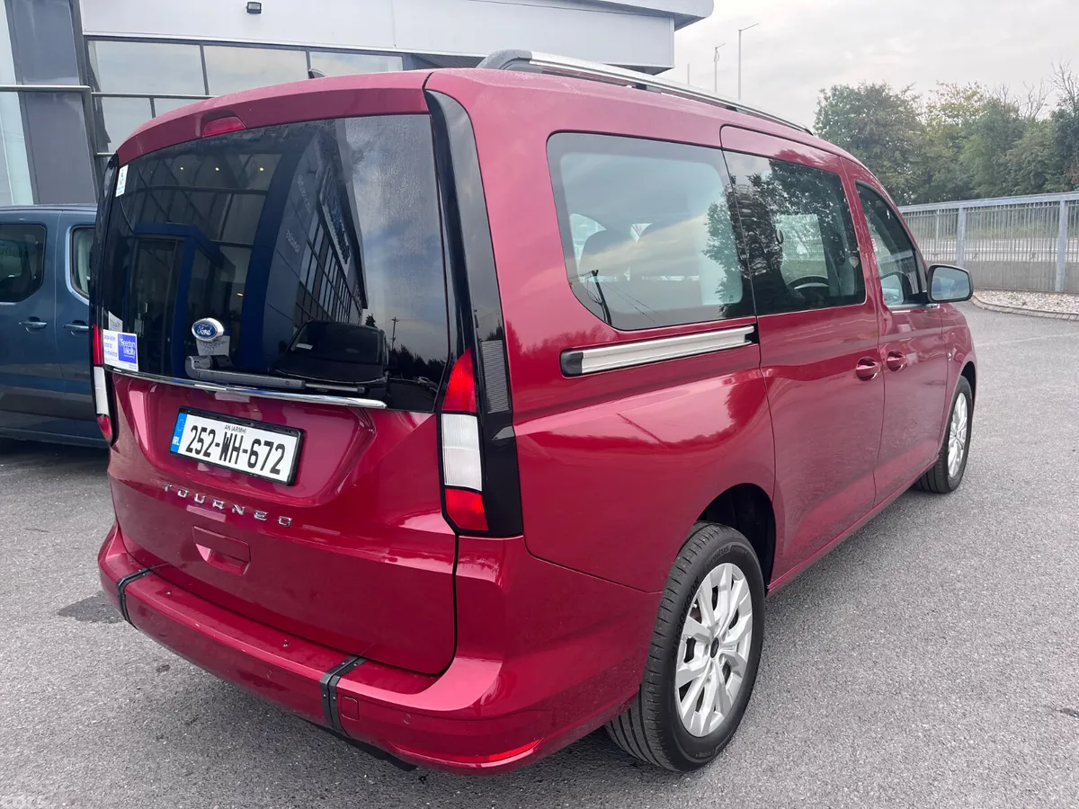 Ford Tourneo Connect MPV, Diesel, 2025, Red