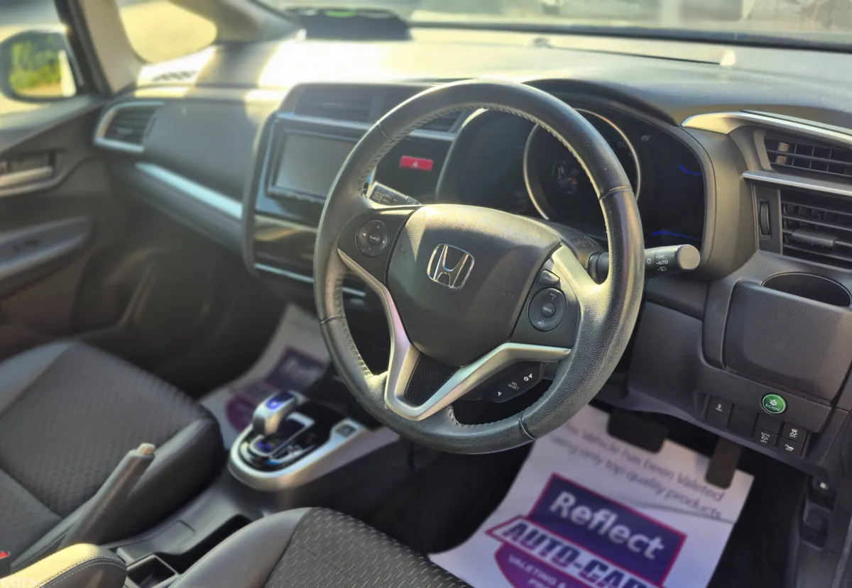 Honda Fit Hatchback, Petrol Hybrid, 2015, White