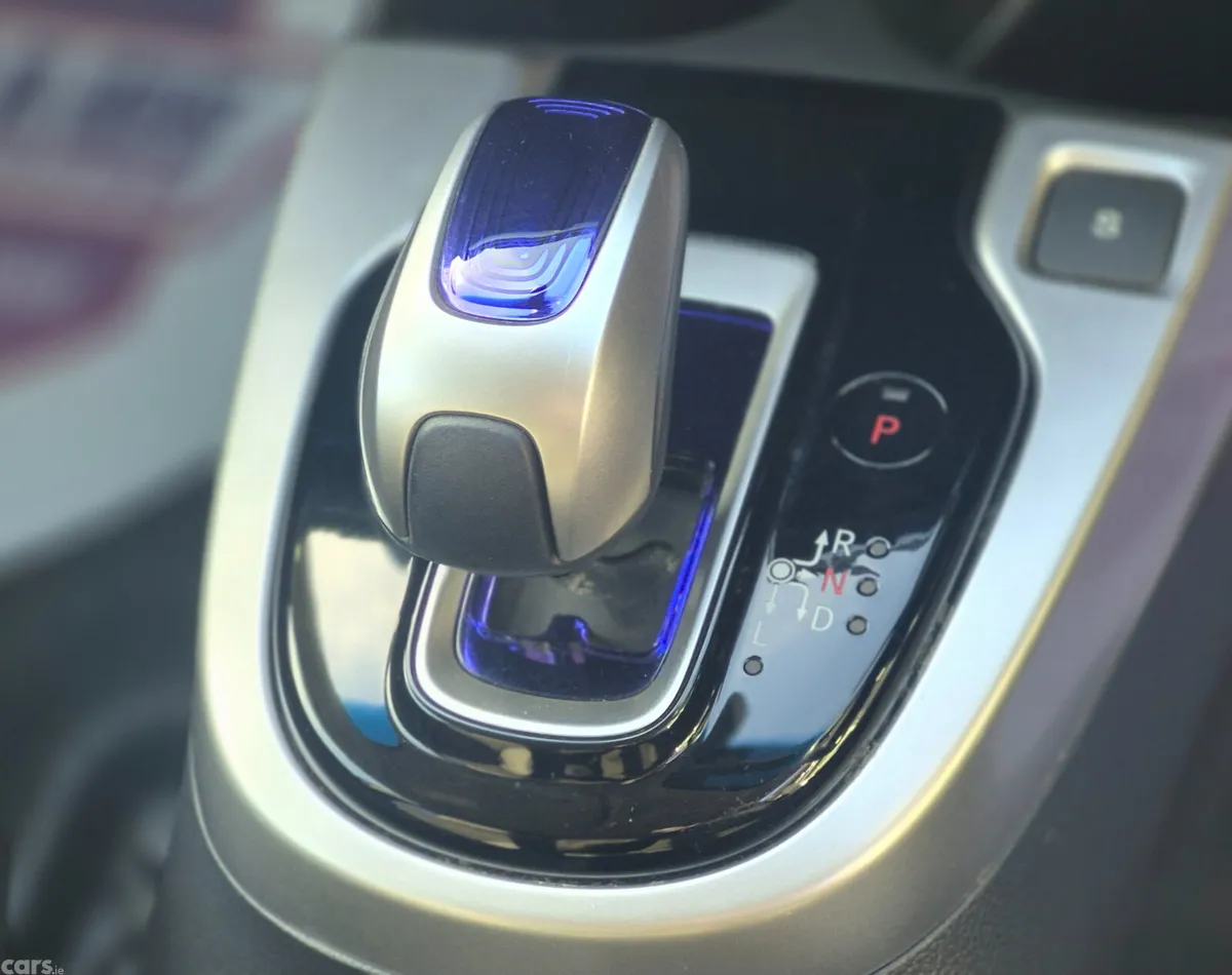 Honda Fit Hatchback, Petrol Hybrid, 2015, White