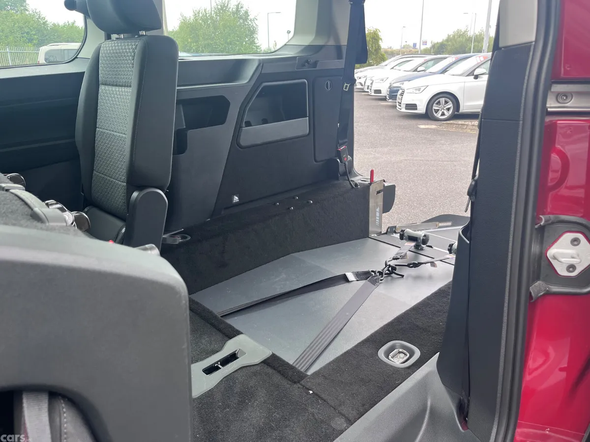 Ford Tourneo Connect MPV, Diesel, 2025, Red