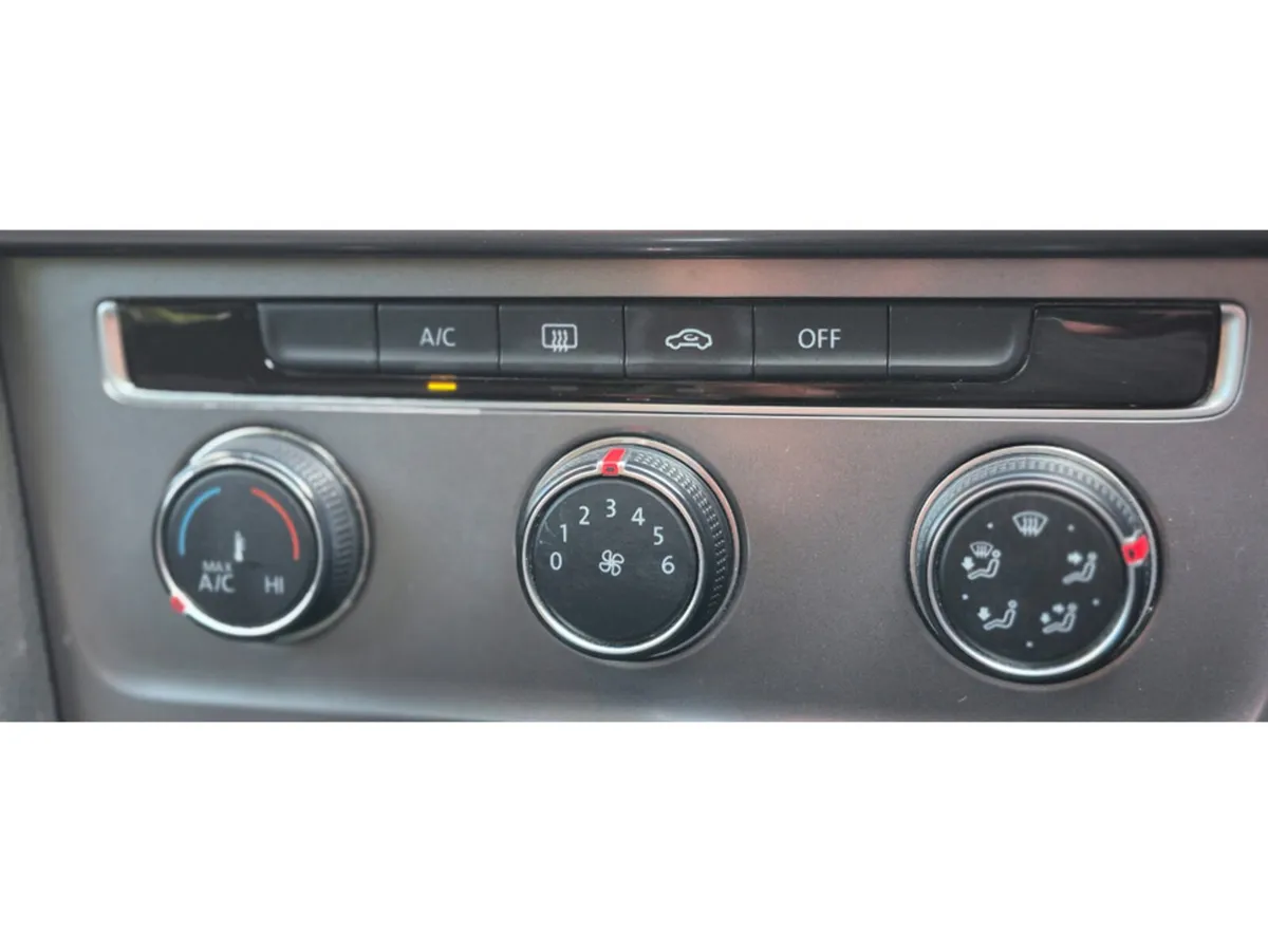 Volkswagen Golf Hatchback, Petrol, 2016, Silver