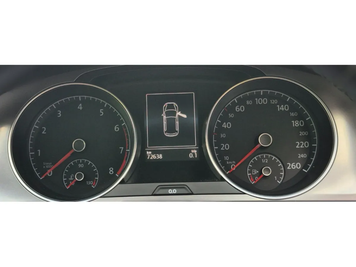 Volkswagen Golf Hatchback, Petrol, 2016, Silver
