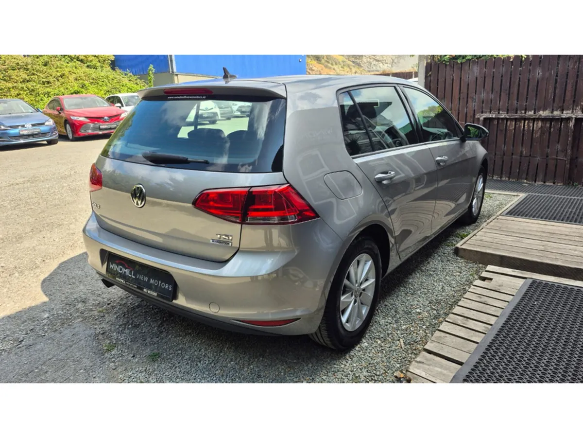 Volkswagen Golf Hatchback, Petrol, 2016, Silver