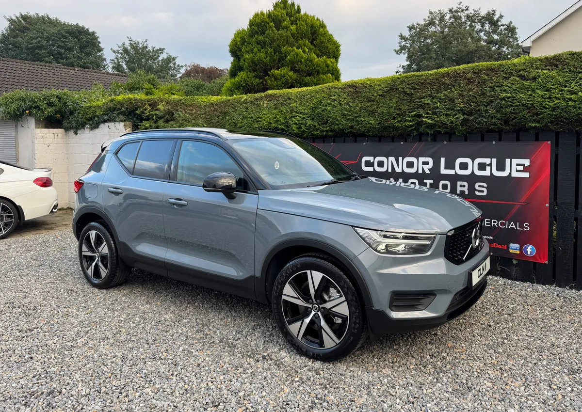 Volvo XC40 SUV, Petrol Hybrid, 2021, Grey