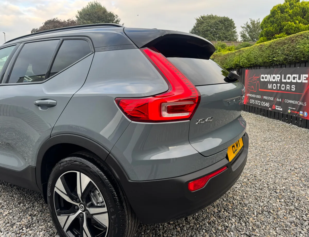 Volvo XC40 SUV, Petrol Hybrid, 2021, Grey