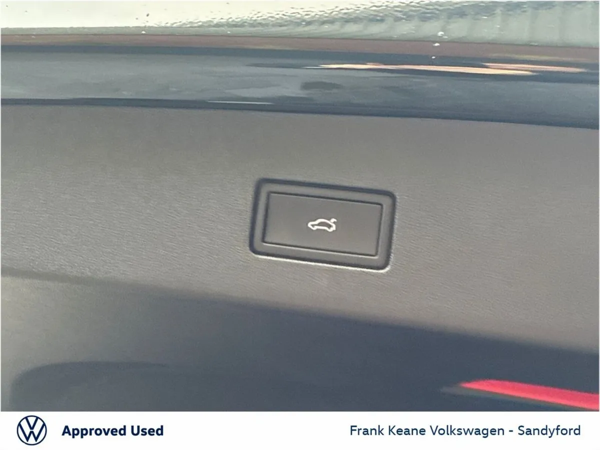 Volkswagen Tayron Estate, Petrol Plug-in Hybrid, 2026, Black