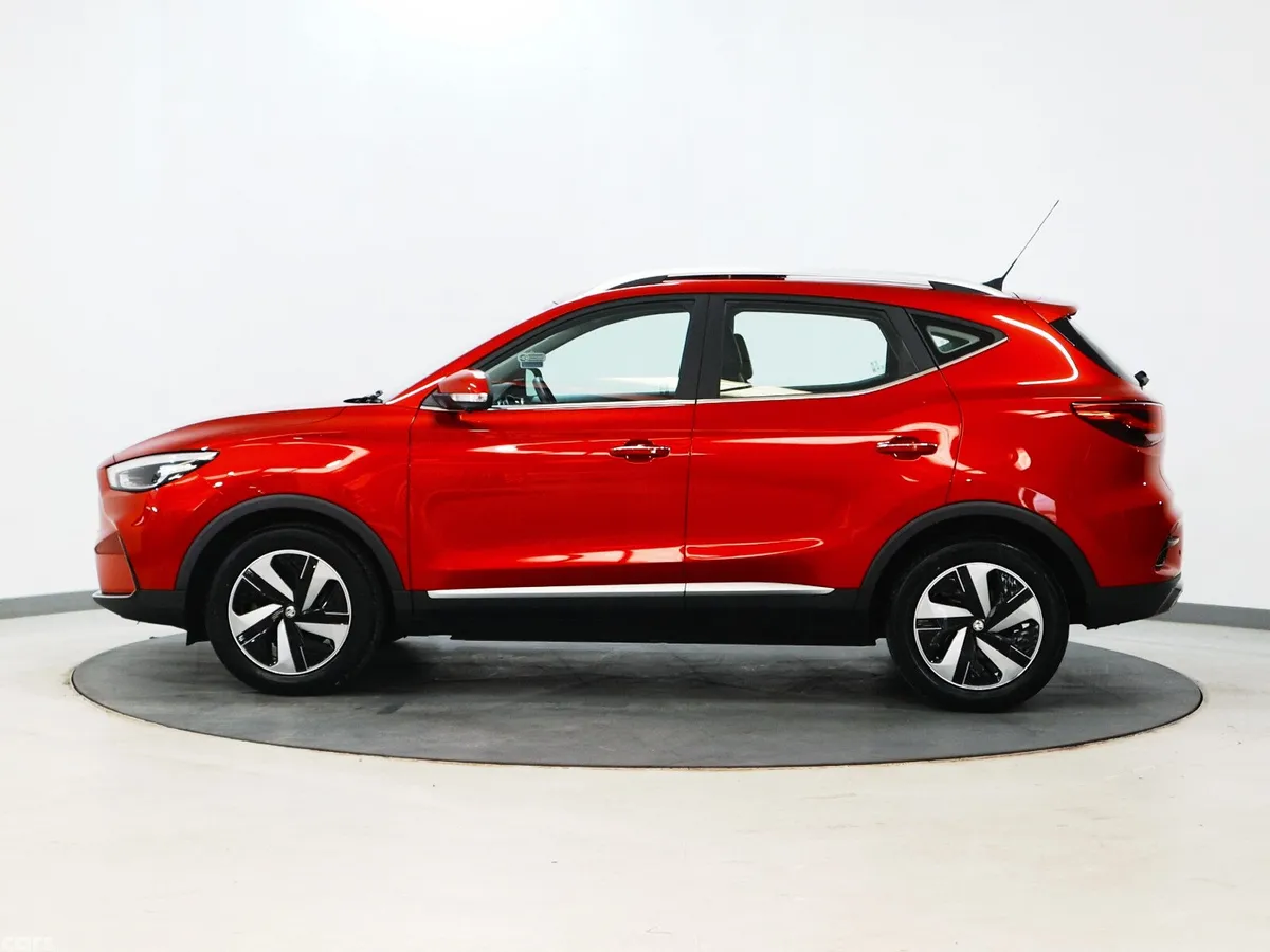 MG ZS SUV, Petrol, 2023, Red