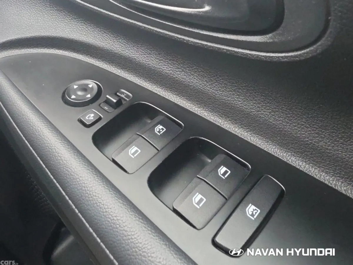 Hyundai Bayon Estate, Petrol, 2021, Red