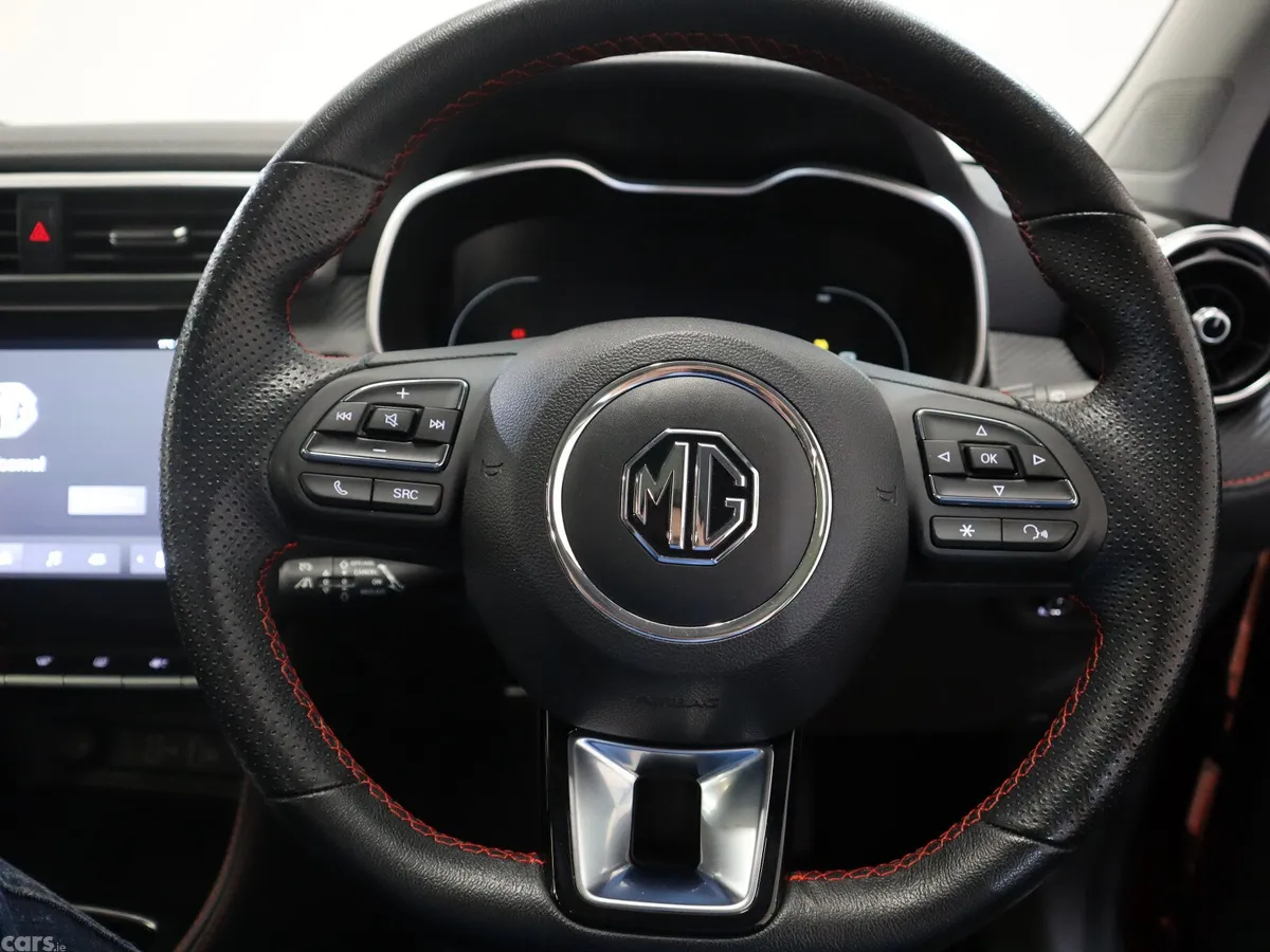 MG ZS SUV, Petrol, 2023, Red