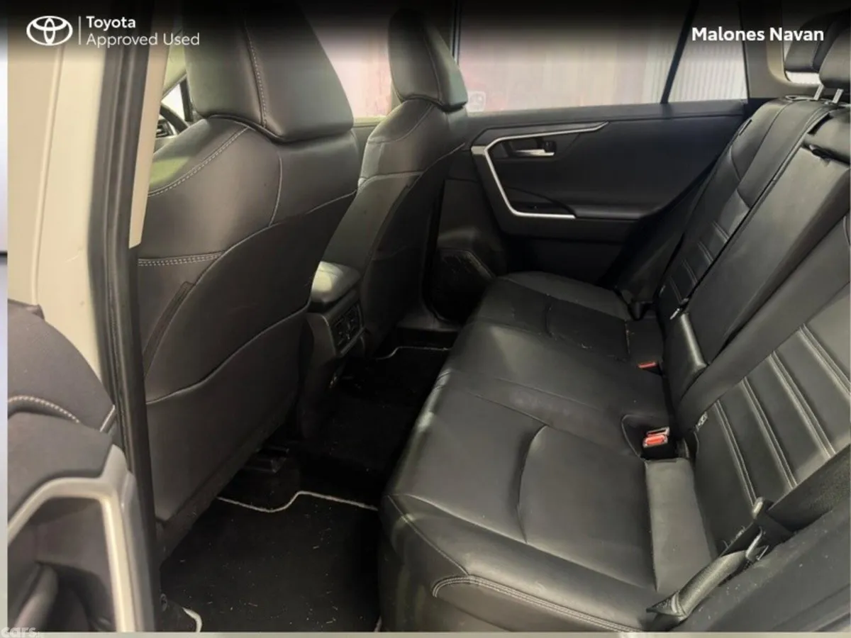 Toyota RAV4 SUV, Petrol Hybrid, 2024, White