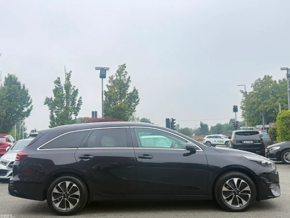 Kia Ceed Estate, Petrol Plug-in Hybrid, 2022, Black