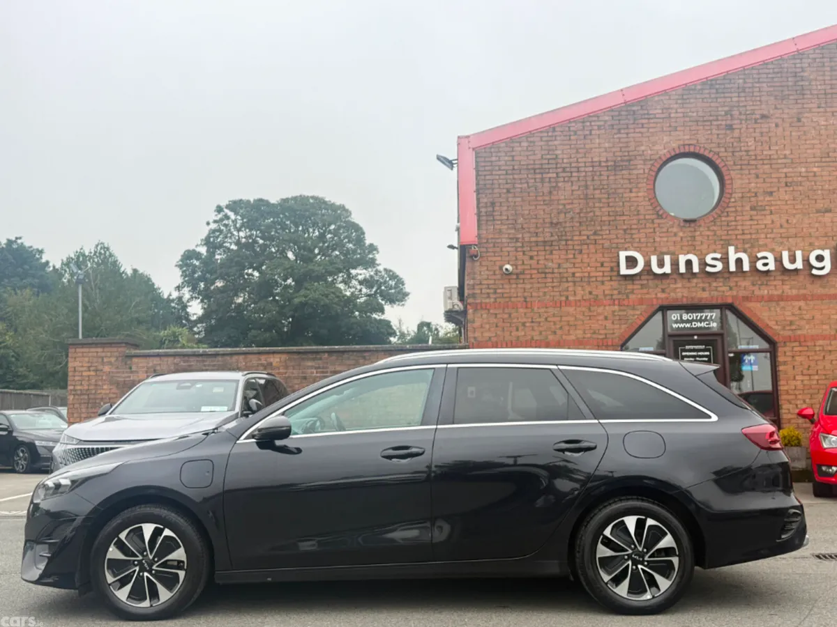 Kia Ceed Estate, Petrol Plug-in Hybrid, 2022, Black