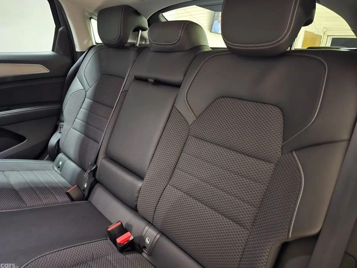 Renault Arkana Hatchback, Petrol, 2023, Grey