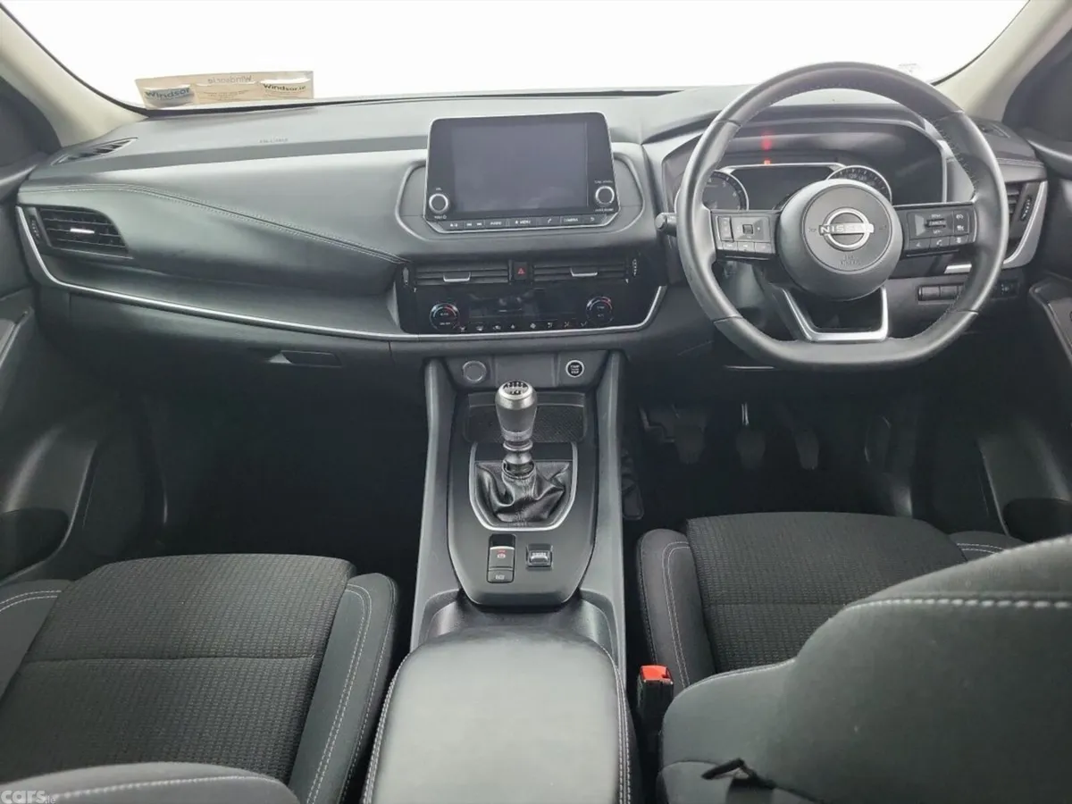 Nissan Qashqai MPV, Petrol, 2024, Grey