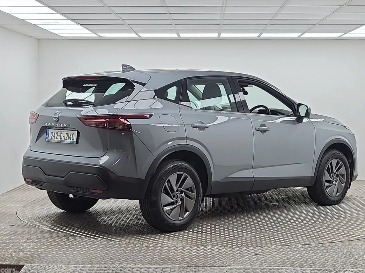 Nissan Qashqai MPV, Petrol, 2024, Grey
