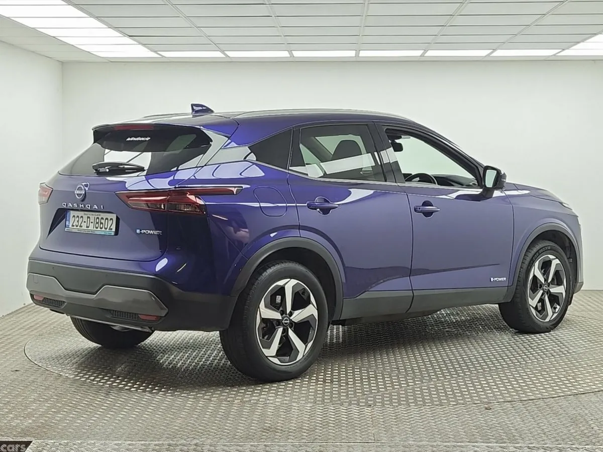 Nissan Qashqai MPV, Petrol Hybrid, 2023, Blue