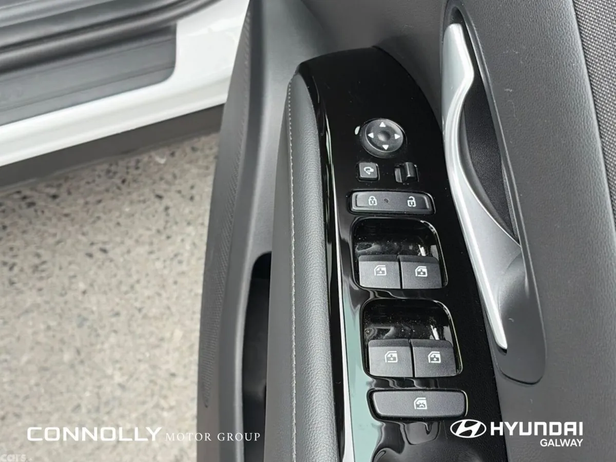 Hyundai Tucson SUV, Petrol Hybrid, 2024, White