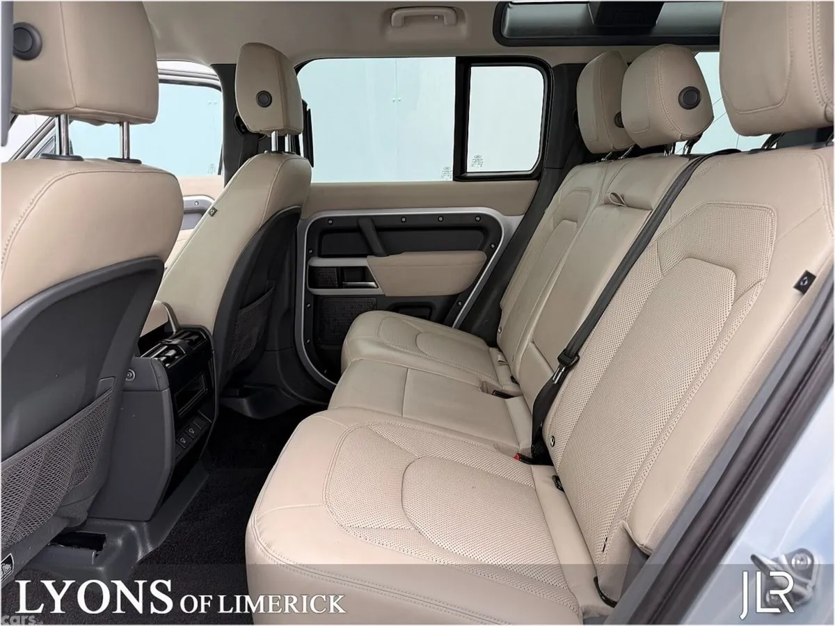 Land Rover Defender SUV, Petrol Plug-in Hybrid, 2022, Silver