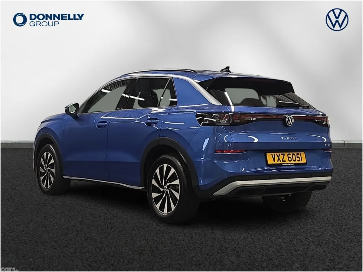 Volkswagen T-Roc Hatchback, Petrol, 2026, Blue