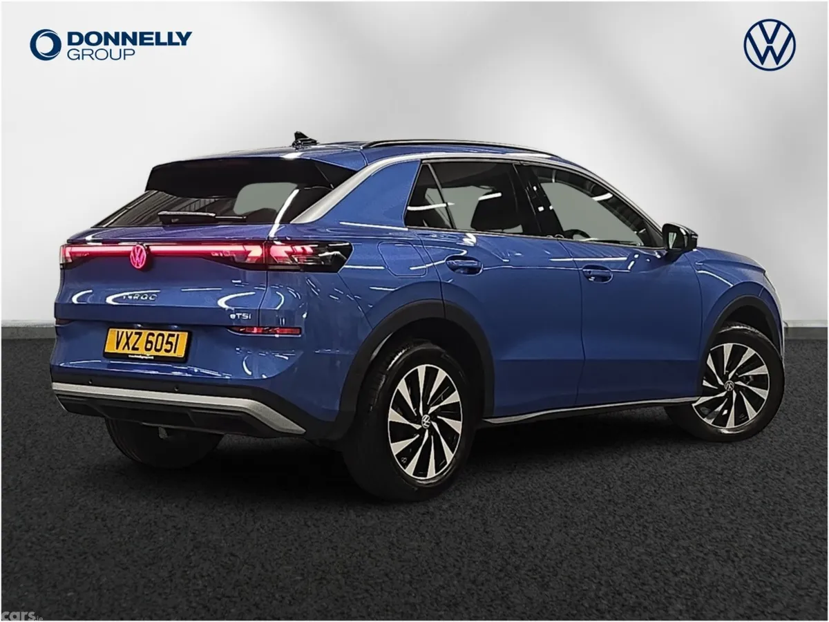 Volkswagen T-Roc Hatchback, Petrol, 2026, Blue