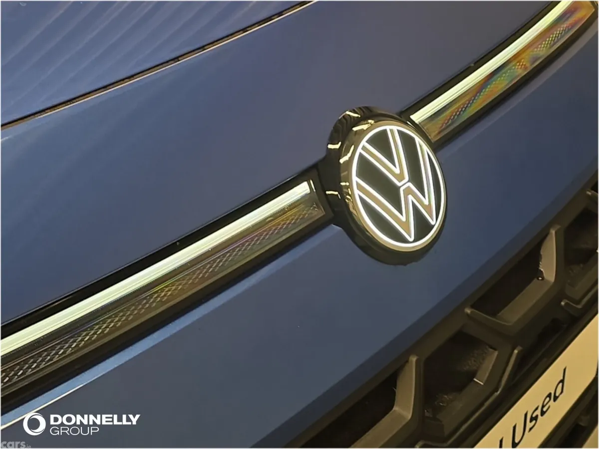 Volkswagen T-Roc Hatchback, Petrol, 2026, Blue