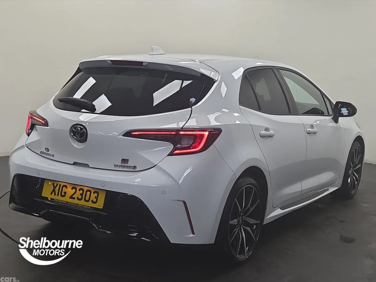 Toyota Corolla Hatchback, Petrol Hybrid, 2023, White
