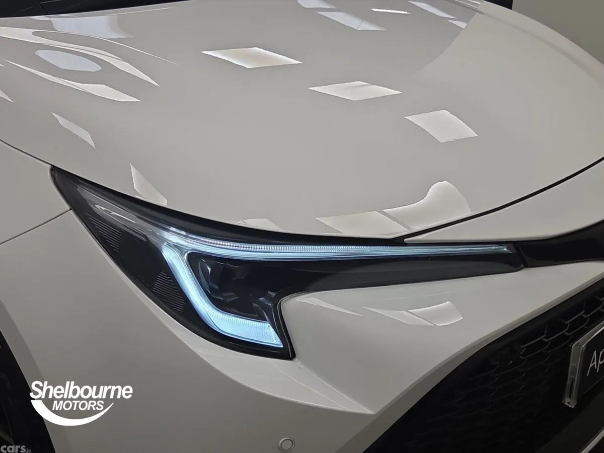 Toyota Corolla Hatchback, Petrol Hybrid, 2023, White