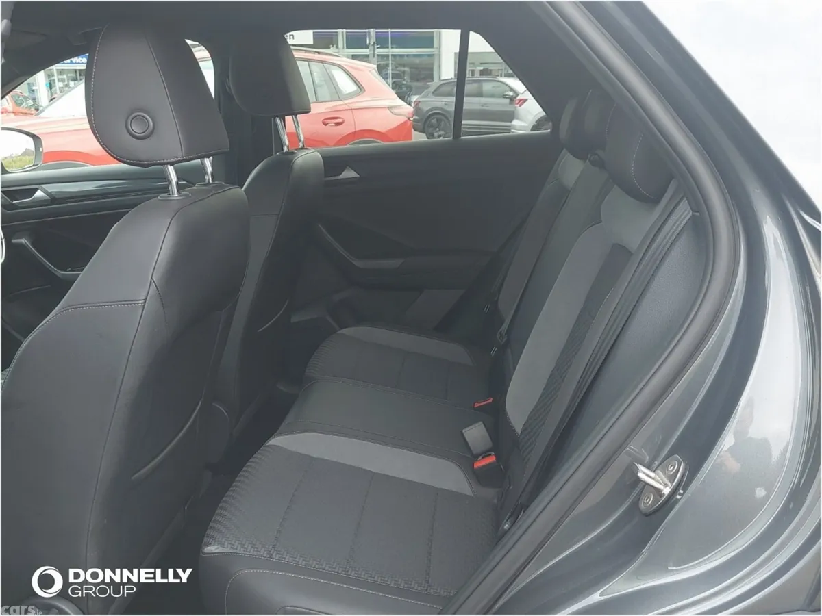 Volkswagen T-Roc Hatchback, Diesel, 2022, Grey
