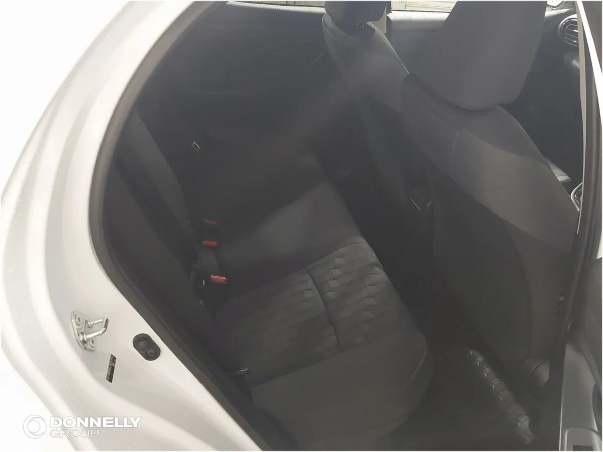 Toyota Yaris Hatchback, Petrol Hybrid, 2024, White