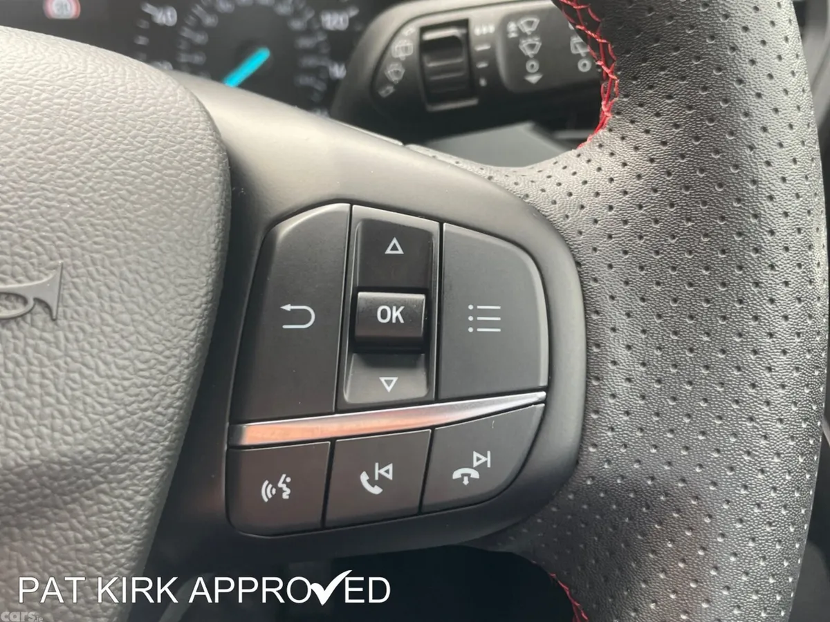Ford Focus Hatchback, Petrol, 2024, Blue