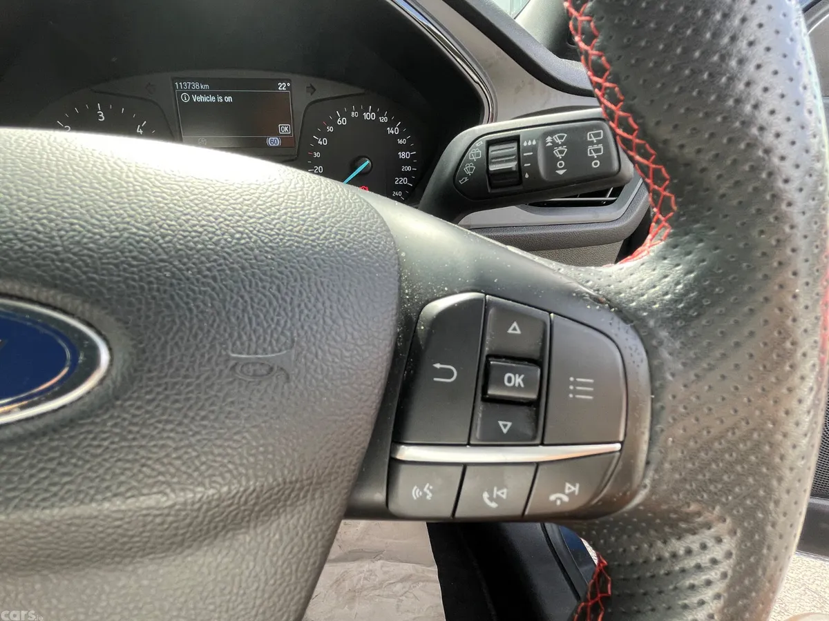 Ford Focus Hatchback, Diesel, 2020, Blue