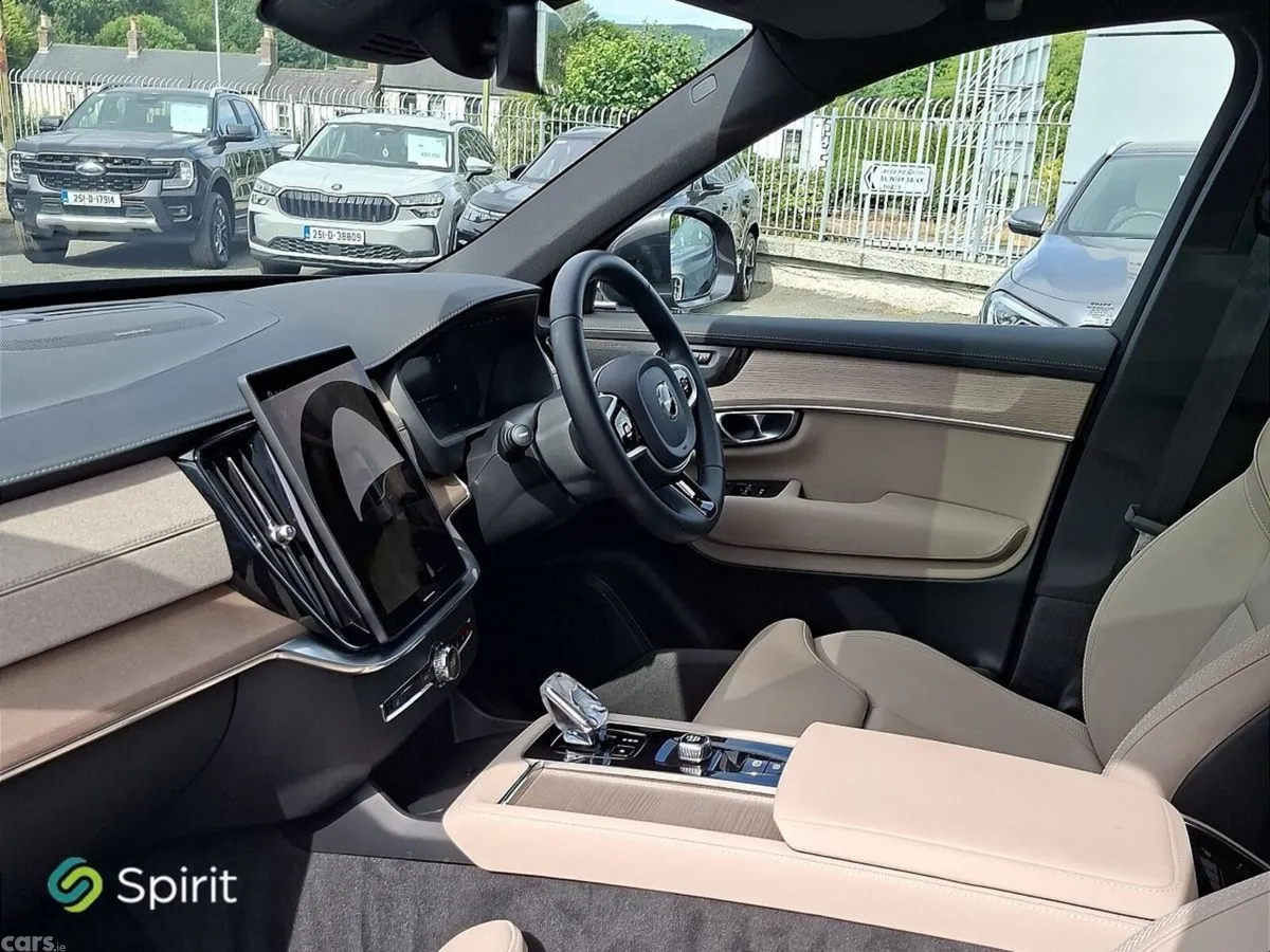 Volvo XC90 SUV, Petrol Plug-in Hybrid, 2026, Grey