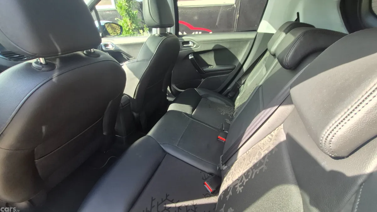 Peugeot 208 Hatchback, Petrol, 2013, Blue