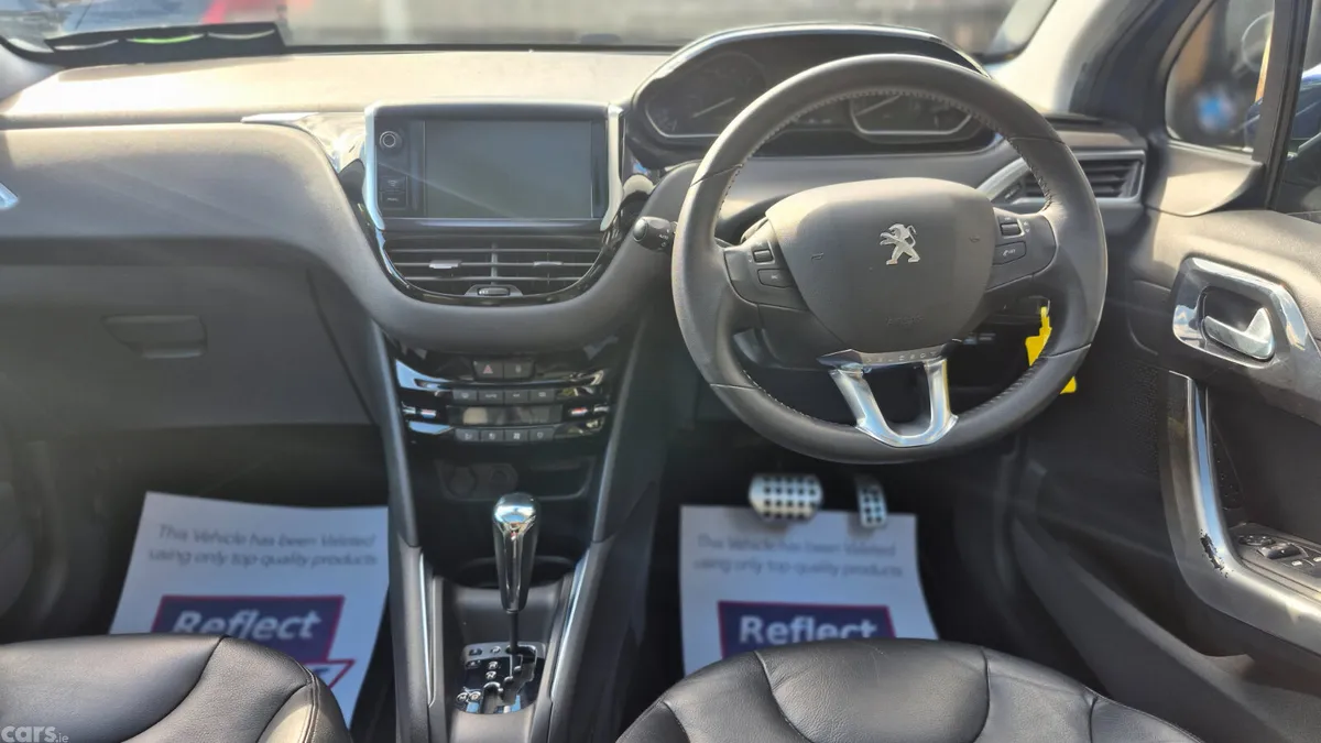 Peugeot 208 Hatchback, Petrol, 2013, Blue