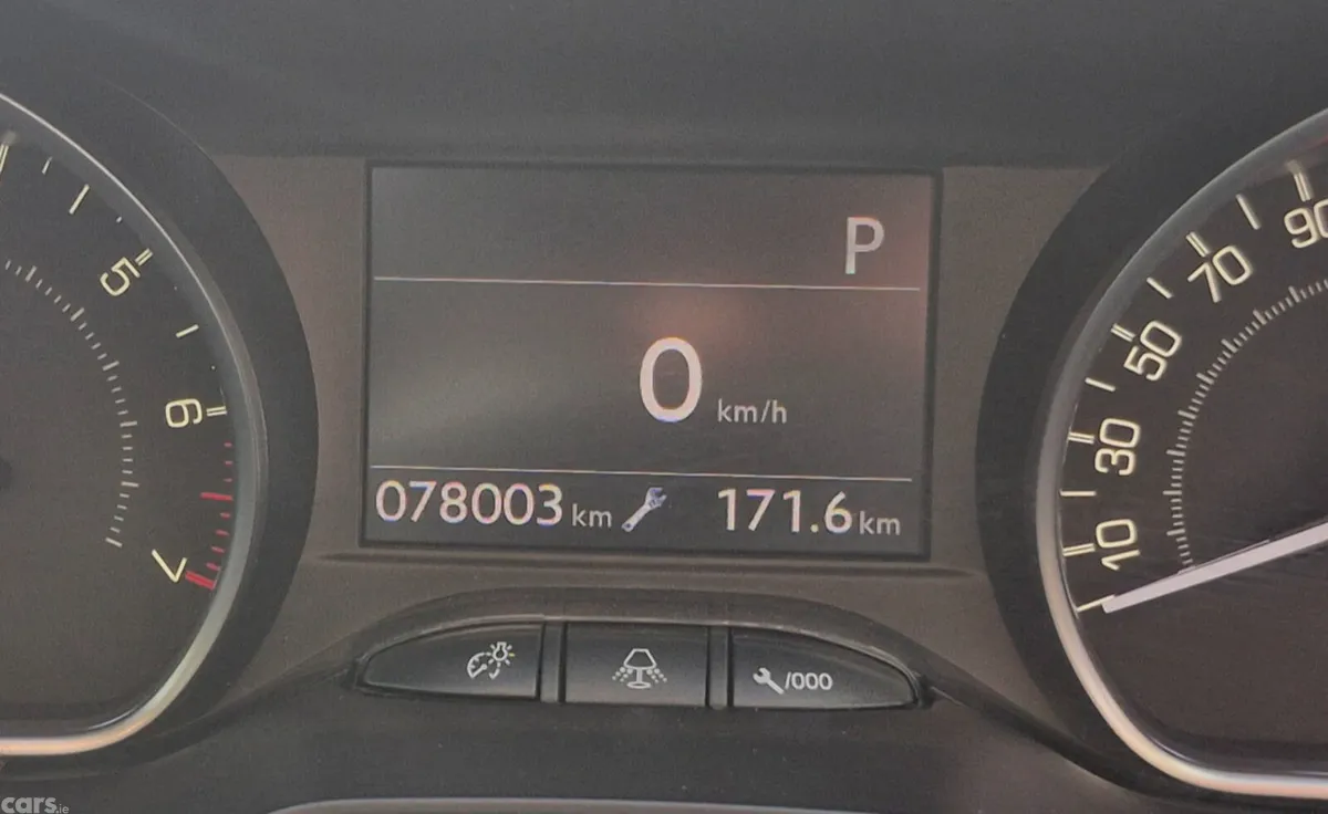 Peugeot 208 Hatchback, Petrol, 2013, Blue