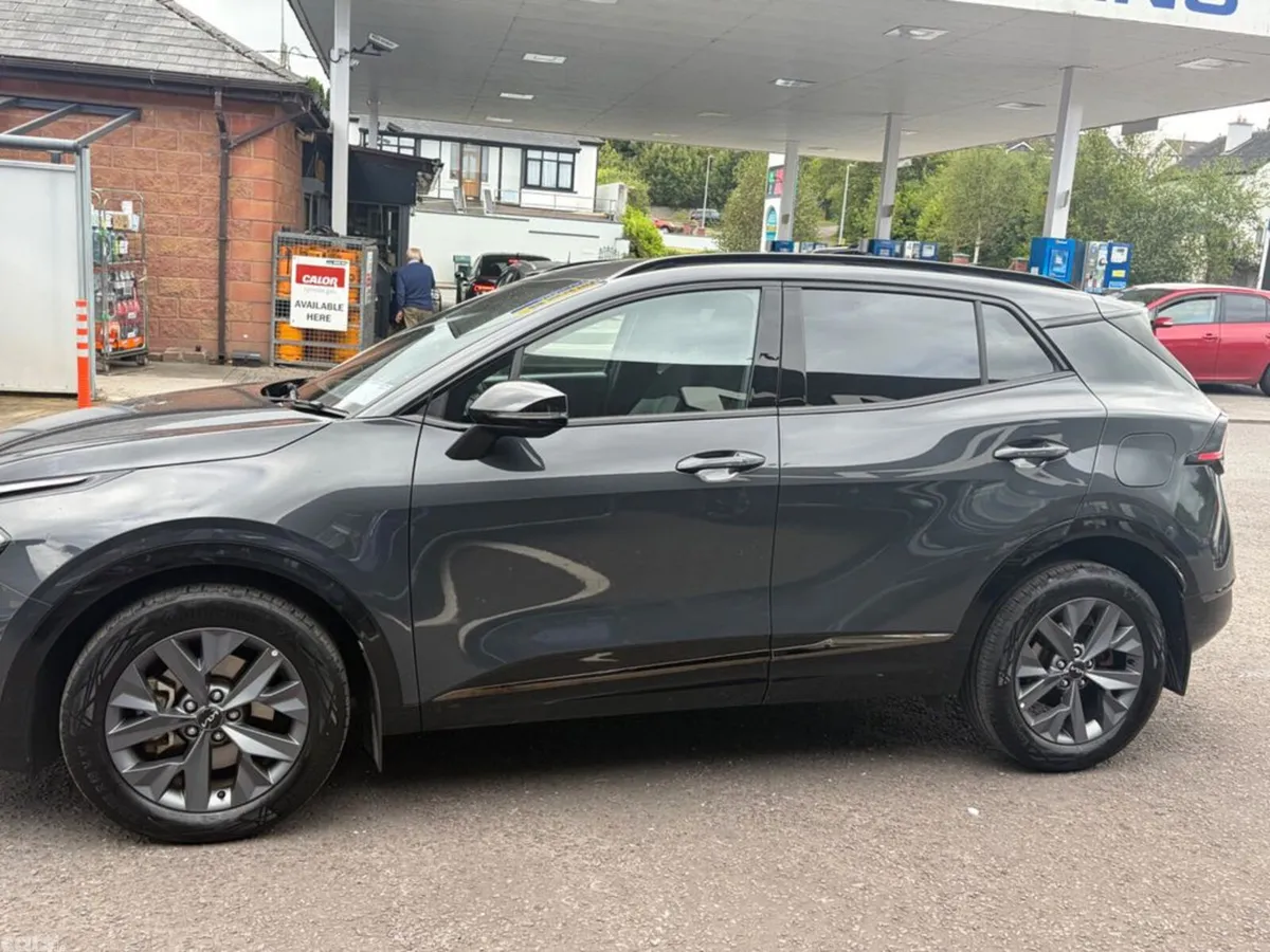 Kia Sportage SUV, Petrol Hybrid, 2025, Grey
